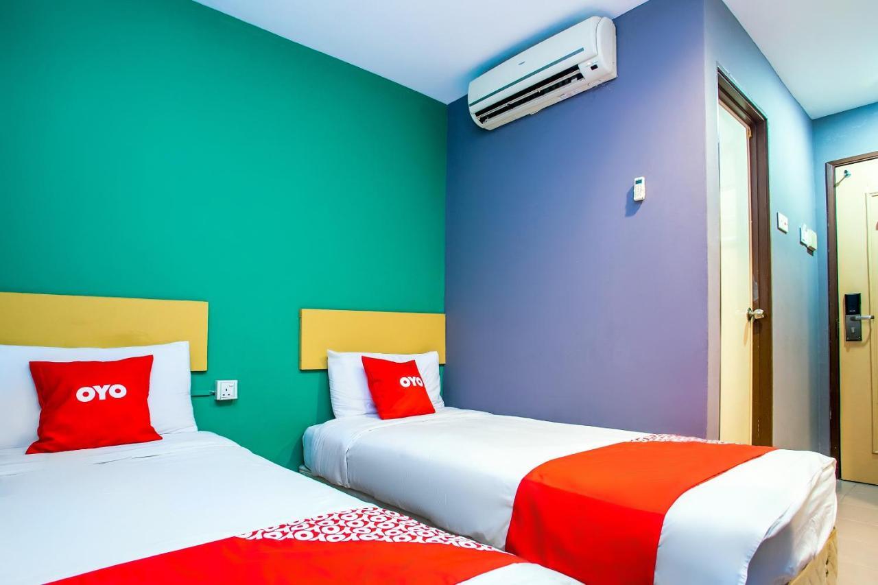 Oyo 89688 Alor Street Hotel Kuala Lumpur Bagian luar foto