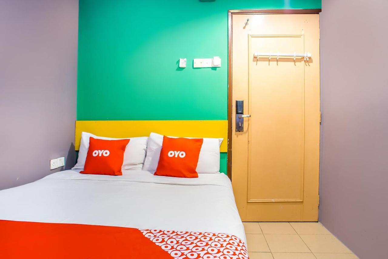 Oyo 89688 Alor Street Hotel Kuala Lumpur Bagian luar foto