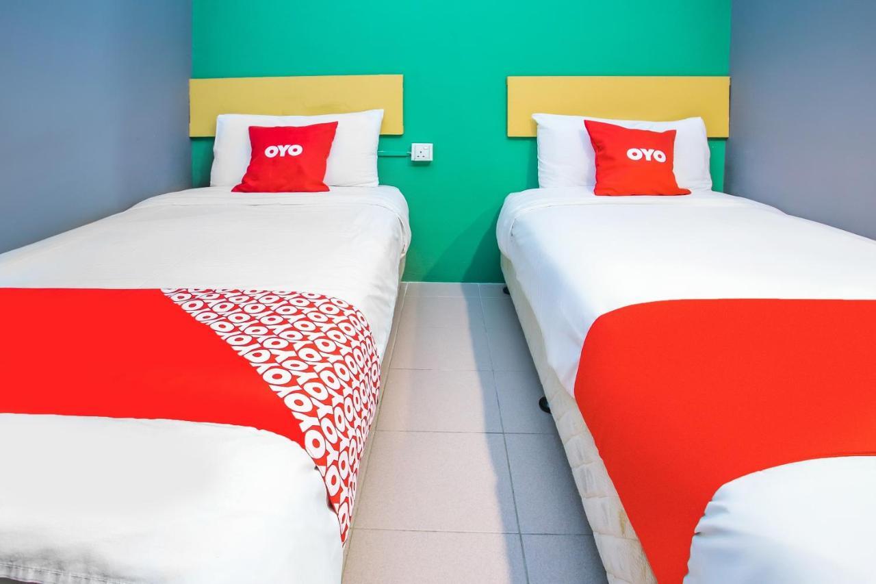 Oyo 89688 Alor Street Hotel Kuala Lumpur Bagian luar foto
