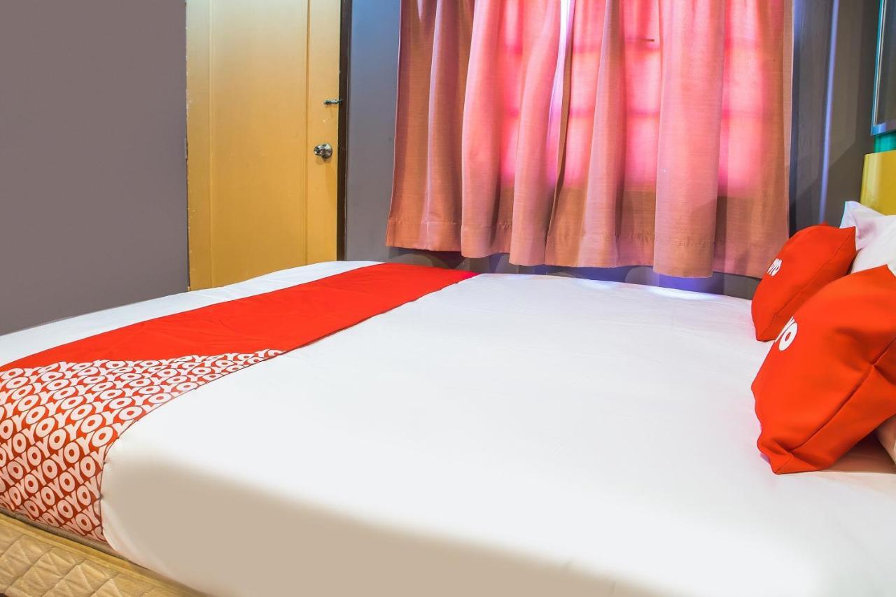 Oyo 89688 Alor Street Hotel Kuala Lumpur Bagian luar foto