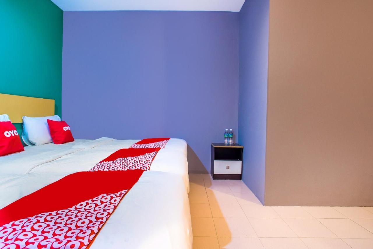 Oyo 89688 Alor Street Hotel Kuala Lumpur Bagian luar foto