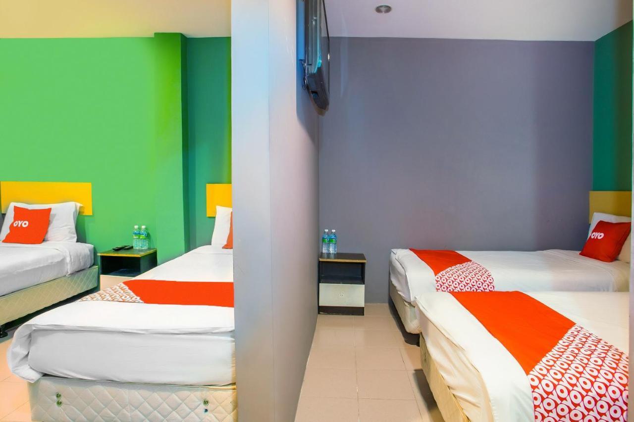 Oyo 89688 Alor Street Hotel Kuala Lumpur Bagian luar foto