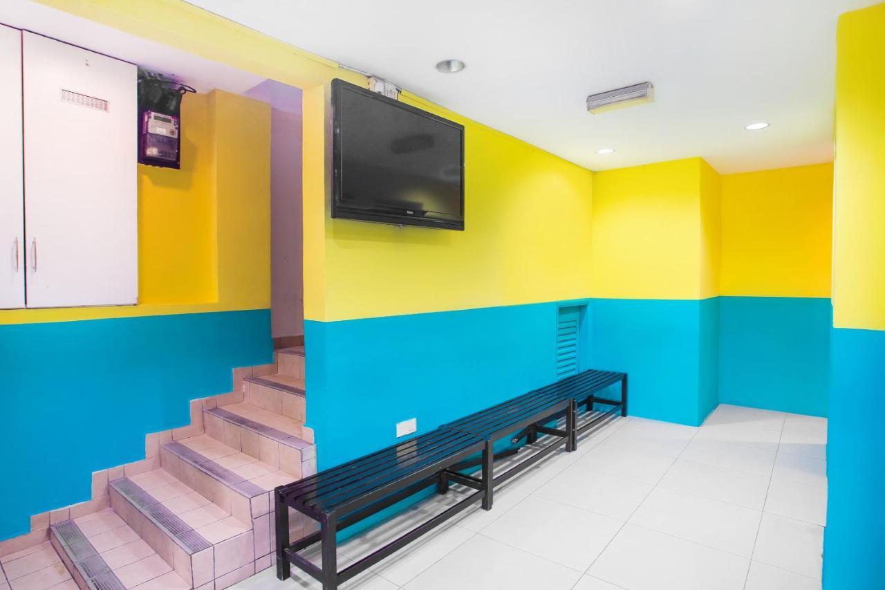 Oyo 89688 Alor Street Hotel Kuala Lumpur Bagian luar foto