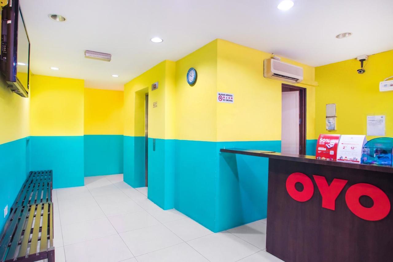 Oyo 89688 Alor Street Hotel Kuala Lumpur Bagian luar foto
