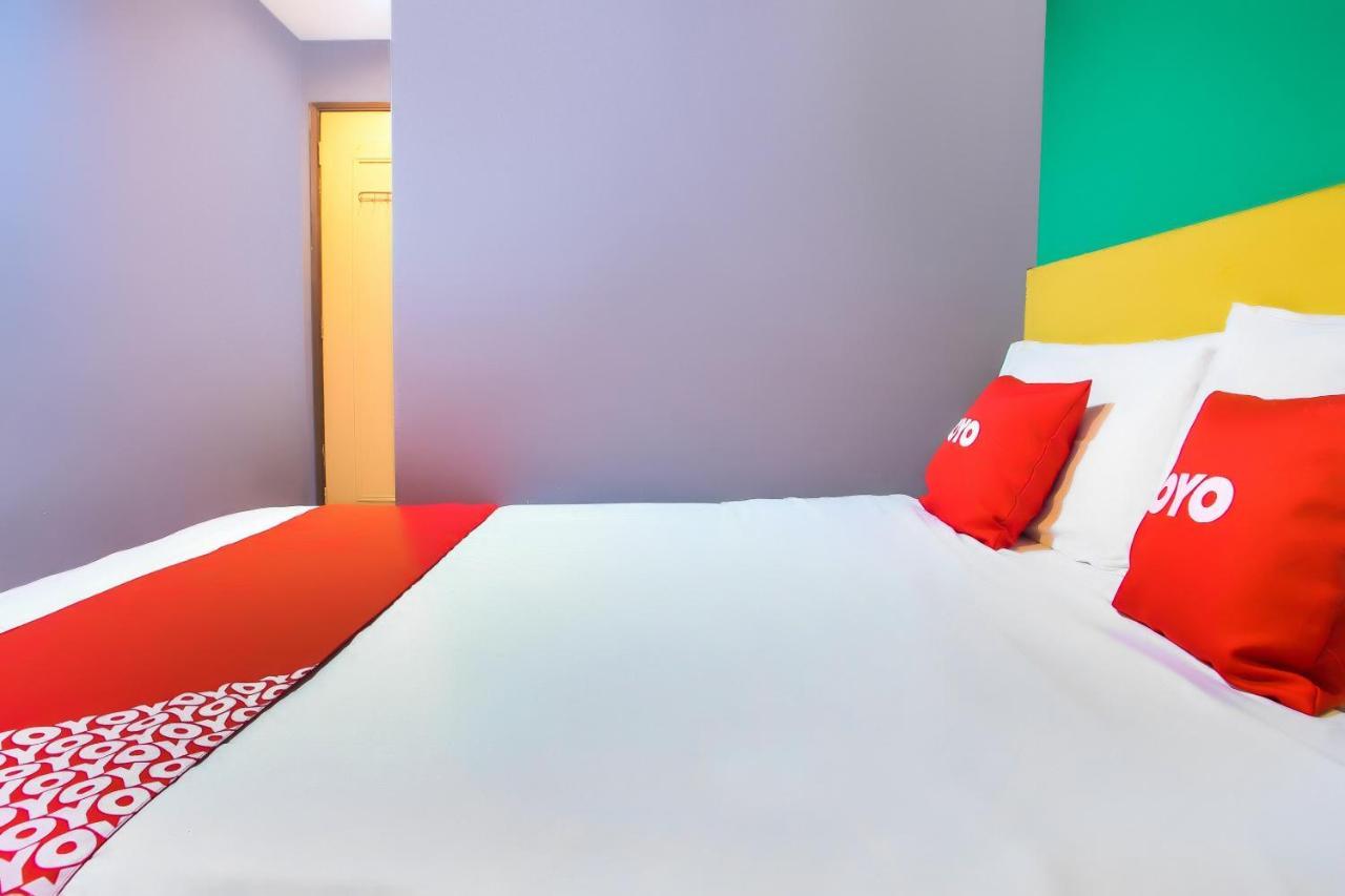 Oyo 89688 Alor Street Hotel Kuala Lumpur Bagian luar foto