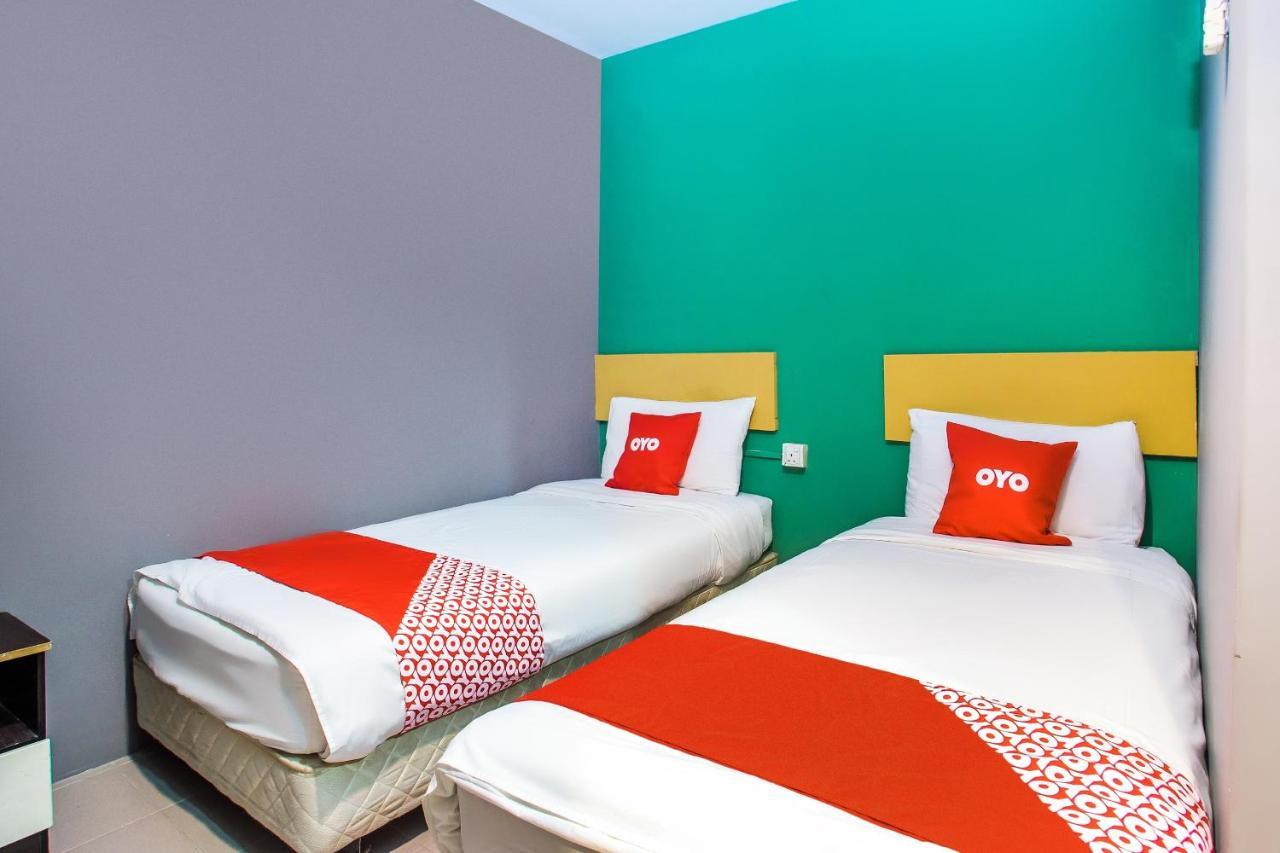 Oyo 89688 Alor Street Hotel Kuala Lumpur Bagian luar foto