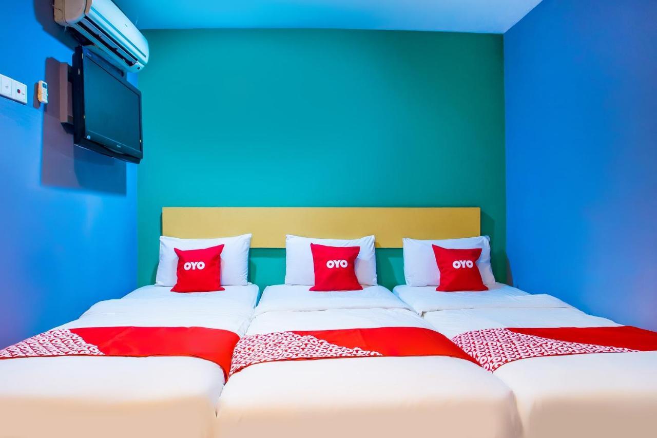 Oyo 89688 Alor Street Hotel Kuala Lumpur Bagian luar foto