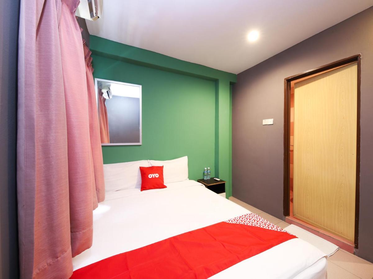 Oyo 89688 Alor Street Hotel Kuala Lumpur Bagian luar foto
