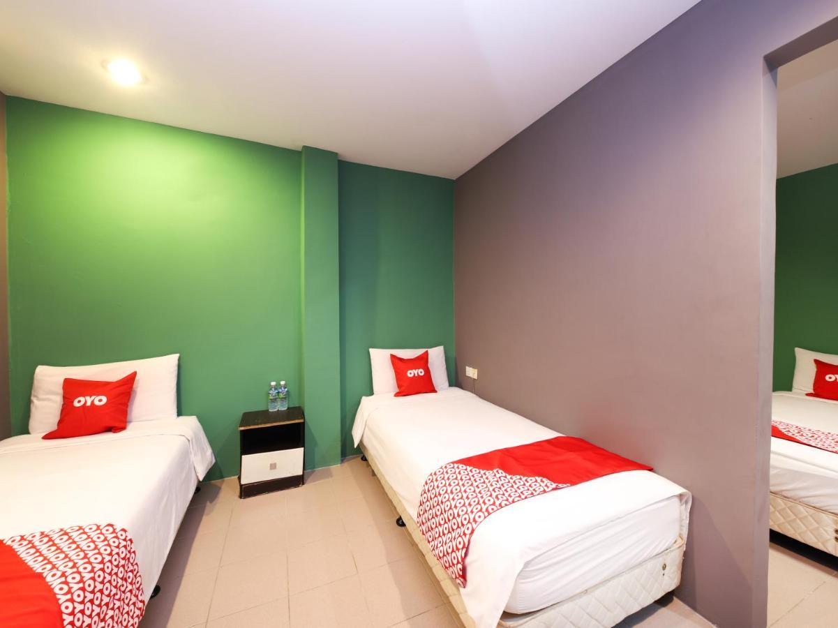 Oyo 89688 Alor Street Hotel Kuala Lumpur Bagian luar foto