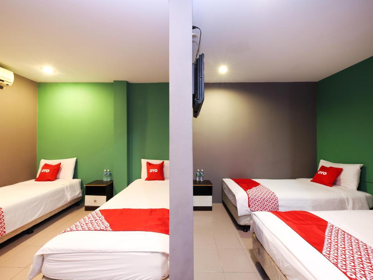 Oyo 89688 Alor Street Hotel Kuala Lumpur Bagian luar foto