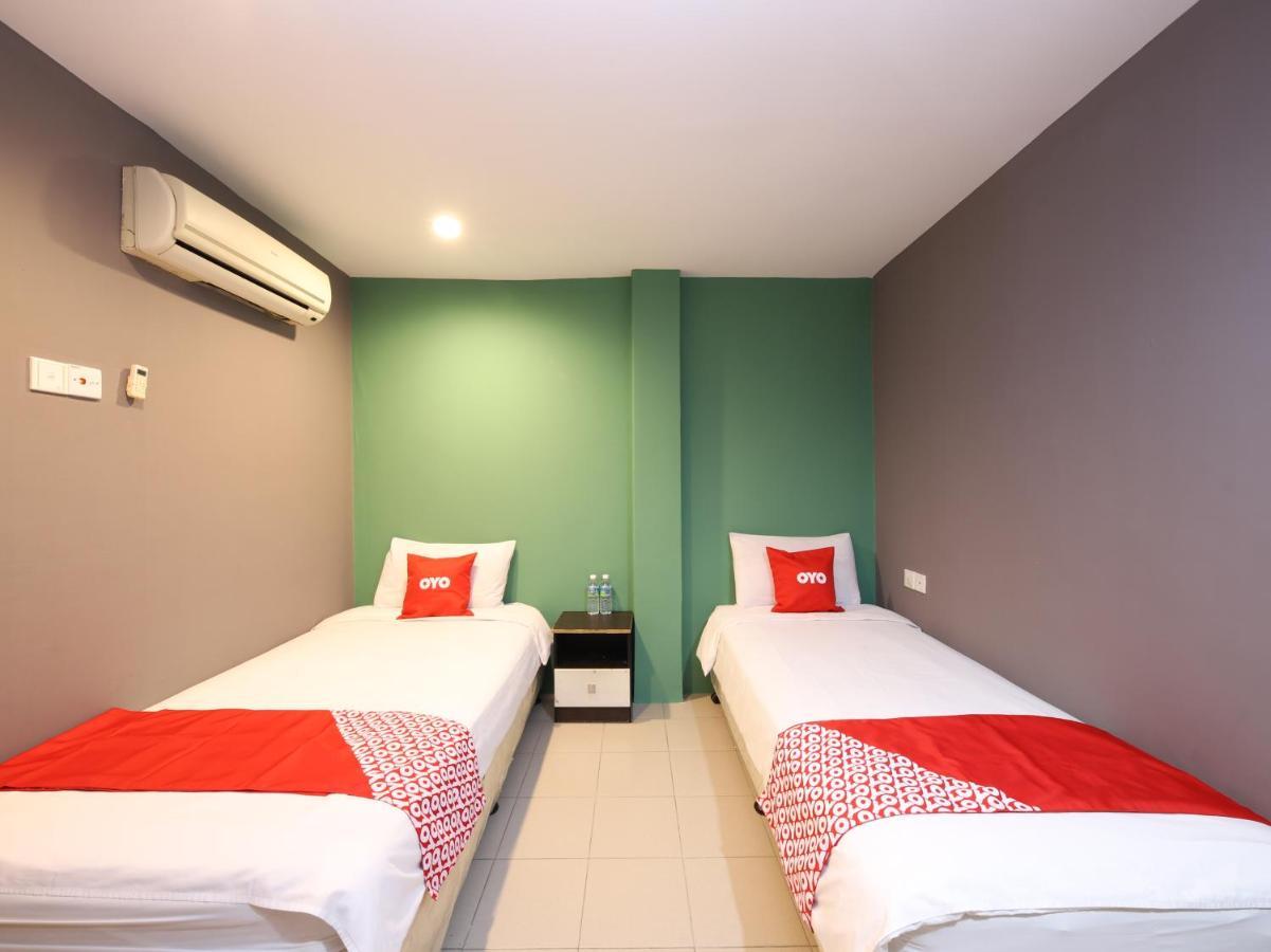 Oyo 89688 Alor Street Hotel Kuala Lumpur Bagian luar foto